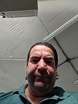 Snapshot of MysterBearMG chatting on 07-24-26, 11:17 MysterBearMG online show from 07-24-26, 11:17