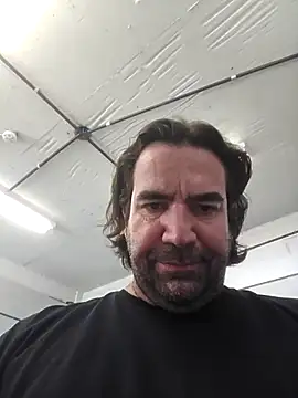 Snapshot of MysterBearMG chatting on 05-18-26, 03:17 MysterBearMG online show from 05-18-26, 03:17