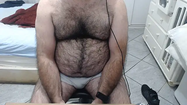 Snapshot of MysterBearMG chatting on 07-15-26, 12:39 MysterBearMG online show from 07-15-26, 12:39