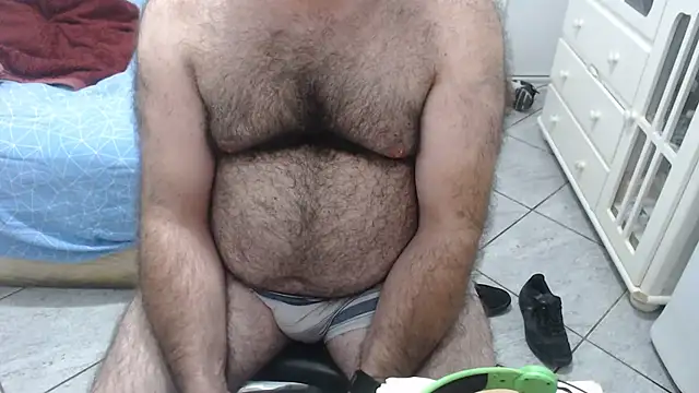 Snapshot of MysterBearMG chatting on 05-29-26, 03:34 MysterBearMG online show from 05-29-26, 03:34