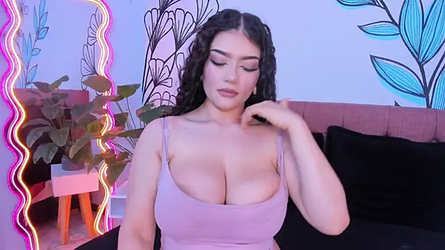 Snapshot of Sweet_Ariadna_ chatting on 03-16-25, 12:11 Sweet Ariadna online show from 03-16-25, 12:11