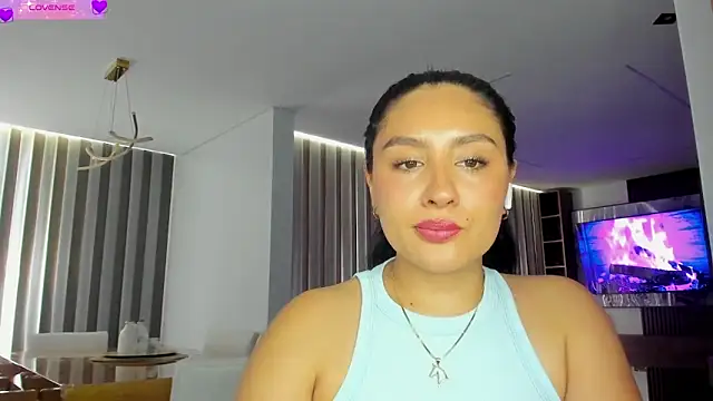 Snapshot of AnushaKumari chatting on 09-25-25, 03:40 AnushaKumari online show from 09-25-25, 03:40