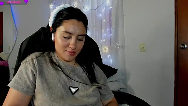 Snapshot of AnushaKumari chatting on 12-28-24, 07:54 AnushaKumari online show from 12-28-24, 07:54