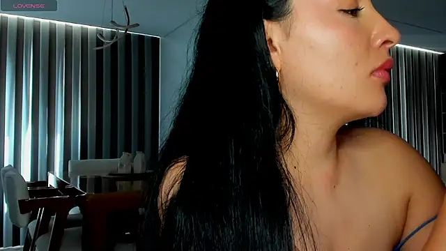 Snapshot of AnushaKumari chatting on 10-04-25, 03:35 AnushaKumari online show from 10-04-25, 03:35