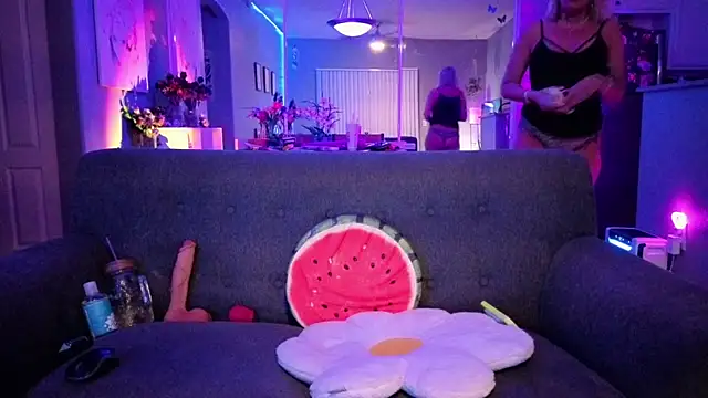 Lexi Shocker online show from 04-08-26, 08:27