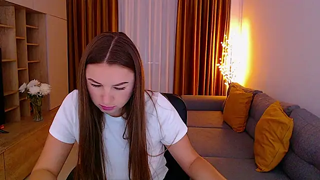  Mia Adams online show from 10-08-25, 06:15