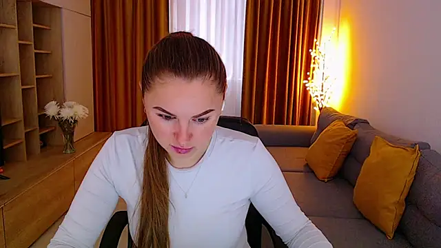  Mia Adams online show from 10-10-25, 09:54