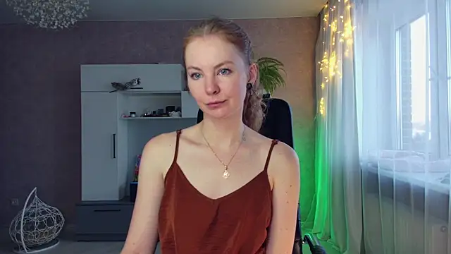 Snapshot of Cuddle_Cat chatting on 02-26-25, 04:52 Cuddle Cat online show from 02-26-25, 04:52