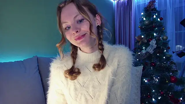 Snapshot of Cuddle_Cat chatting on 01-08-25, 03:17 Cuddle Cat online show from 01-08-25, 03:17