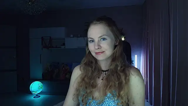 Snapshot of Cuddle_Cat chatting on 12-17-25, 01:49 Cuddle Cat online show from 12-17-25, 01:49