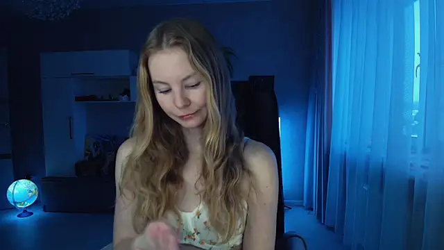 Snapshot of Cuddle_Cat chatting on 01-12-26, 06:09 Cuddle Cat online show from 01-12-26, 06:09