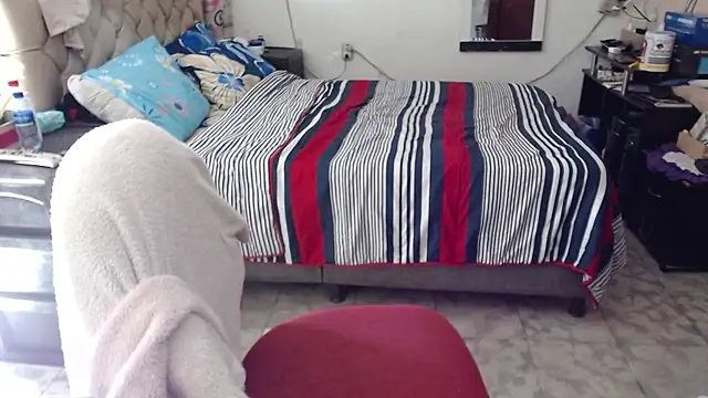 Snapshot of Barbiegomez chatting on 01-05-26, 06:33 Barbiegomez online show from 01-05-26, 06:33