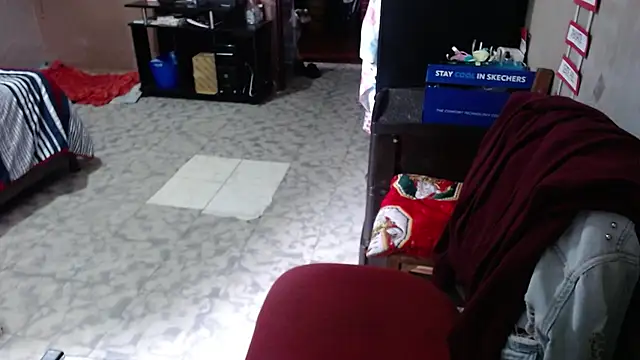 Barbiegomez online show from 04-07-26, 04:53