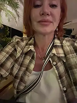 Jullia Moor online show from 06-06-26, 08:14