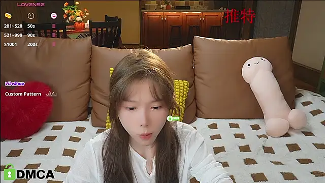 Luna520 online show from 01-03-25, 01:13