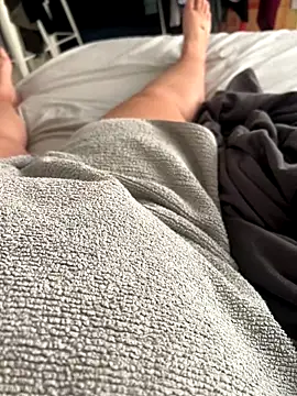 sweeti Em online show from 11-29-25, 09:42