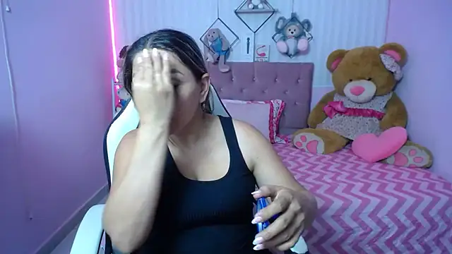 cum bigass online show from 09-18-25, 12:19