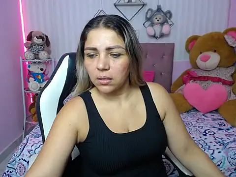 cum bigass online show from 09-26-25, 12:23