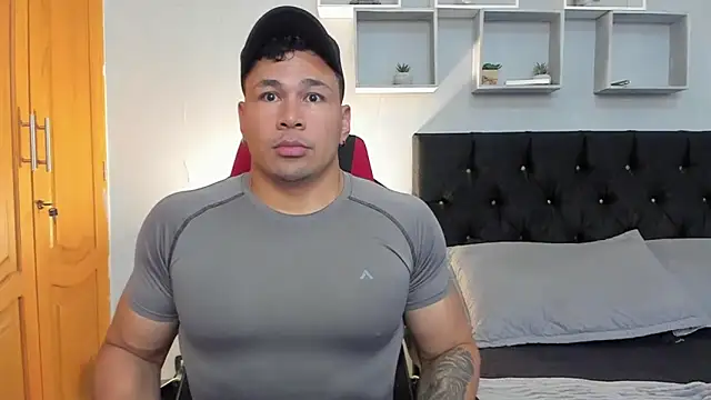 tyler hank01 online show from 04-13-26, 12:36