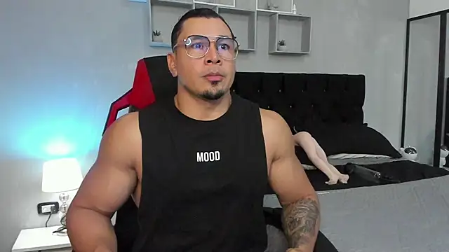 tyler hank01 online show from 11-01-25, 10:03