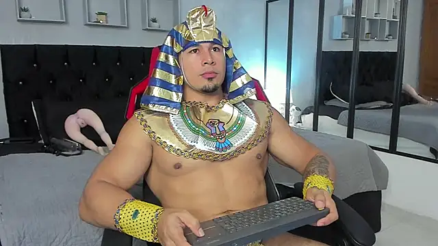 tyler hank01 online show from 10-31-25, 06:48