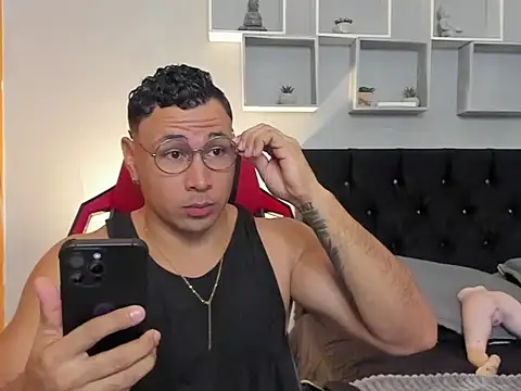 tyler hank01 online show from 04-16-26, 01:39