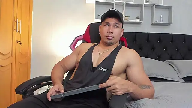 tyler hank01 online show from 03-24-26, 06:19