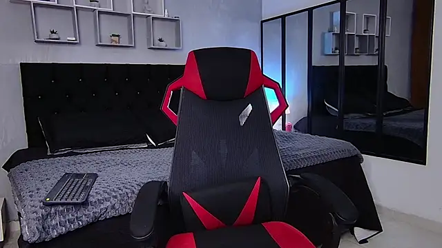 tyler hank01 online show from 09-19-25, 10:14