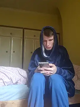 LuxxFin online show from 11-05-25, 02:09