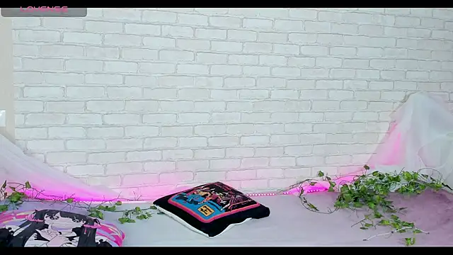 LinaKenny online show from 03-04-26, 06:04