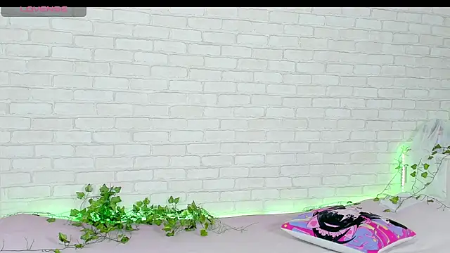 LinaKenny online show from 12-04-25, 04:06