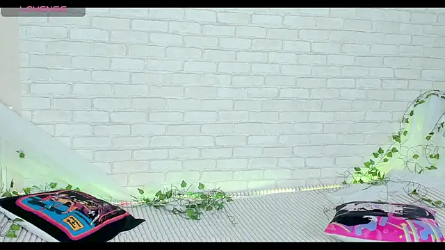 LinaKenny online show from 03-22-26, 06:20