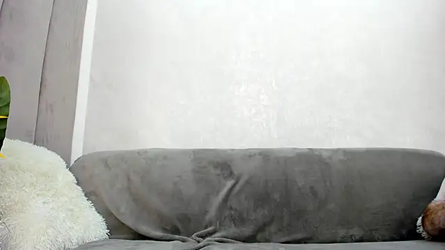 Snapshot of Britney_Charm_ chatting on 02-20-26, 07:43 Britney Charm online show from 02-20-26, 07:43