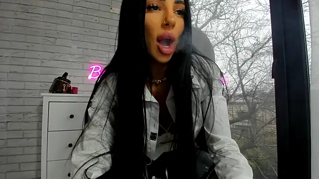 Britney Charm  online show from 12-03-25, 06:36