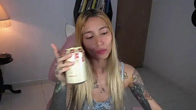 Saucy Jenn online show from 11-15-25, 03:32