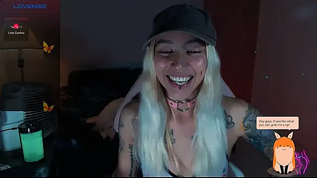 Snapshot of Saucy_Jenn chatting on 12-07-24, 05:32 Saucy Jenn online show from 12-07-24, 05:32