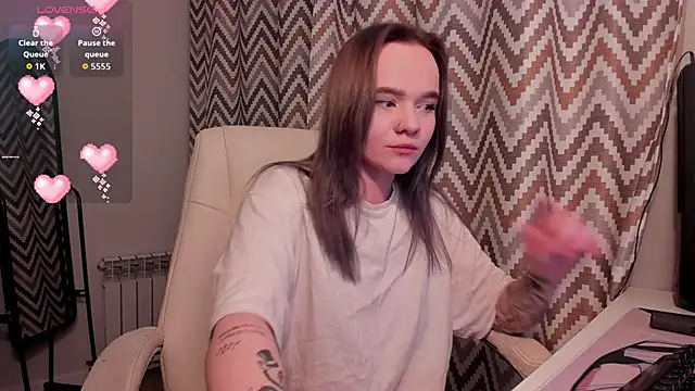 Snapshot of SarahRomantic chatting on 04-08-26, 07:04 SarahRomantic online show from 04-08-26, 07:04