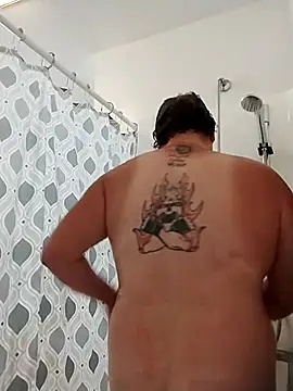 Snapshot of JGRisk chatting on 09-22-25, 01:28 JGRisk online show from 09-22-25, 01:28