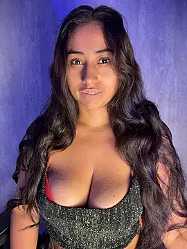 Valentinne z online show from 01-15-26, 09:56