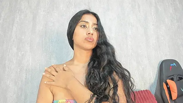 Valentinne z online show from 02-26-25, 02:52