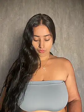 Valentinne z online show from 03-14-26, 11:27