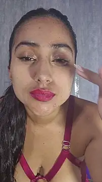 Valentinne z online show from 11-07-25, 10:35