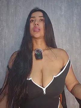 Valentinne z online show from 11-29-25, 03:56