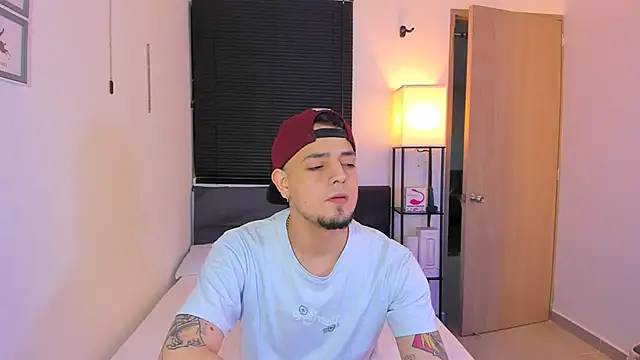 alejandro calderon1 online show from 04-05-26, 04:52