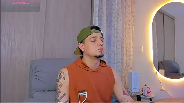 alejandro calderon1 online show from 11-24-25, 01:49