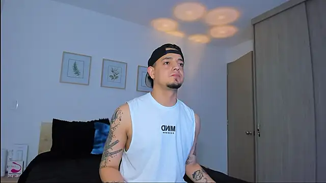 alejandro calderon1 online show from 12-15-25, 01:55