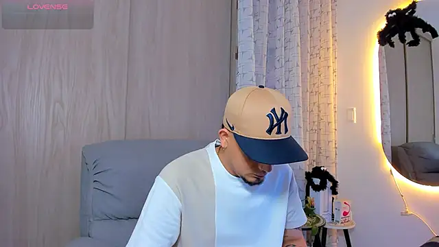 alejandro calderon1 online show from 10-26-25, 04:57