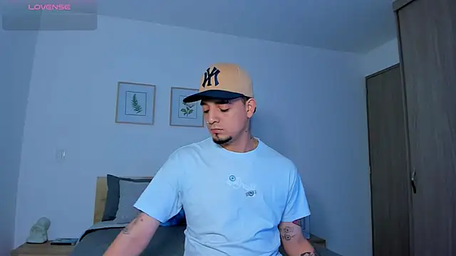 alejandro calderon1 online show from 11-26-25, 09:31