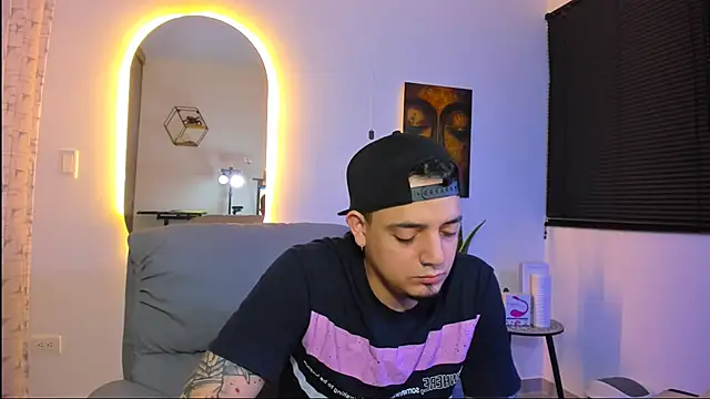 alejandro calderon1 online show from 02-22-26, 07:33