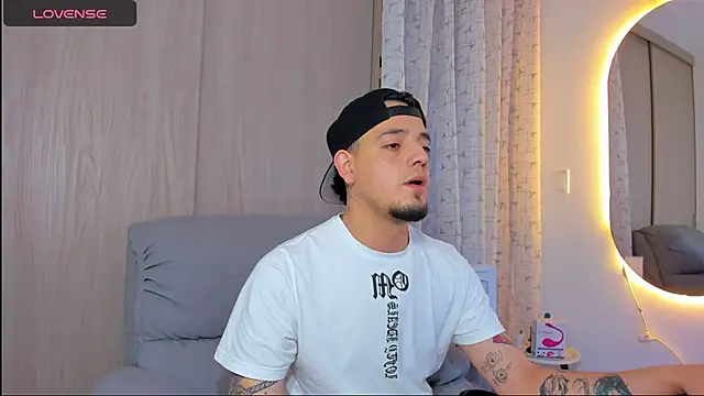 alejandro calderon1 online show from 11-15-25, 07:01